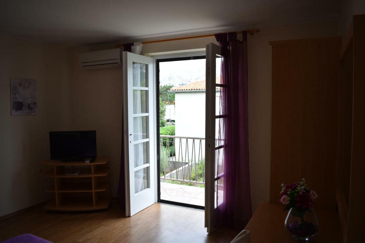 Apartments Lavandula Baska Exterior photo