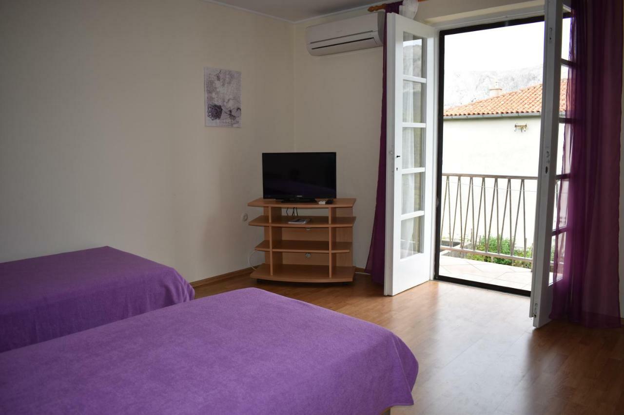 Apartments Lavandula Baska Exterior photo