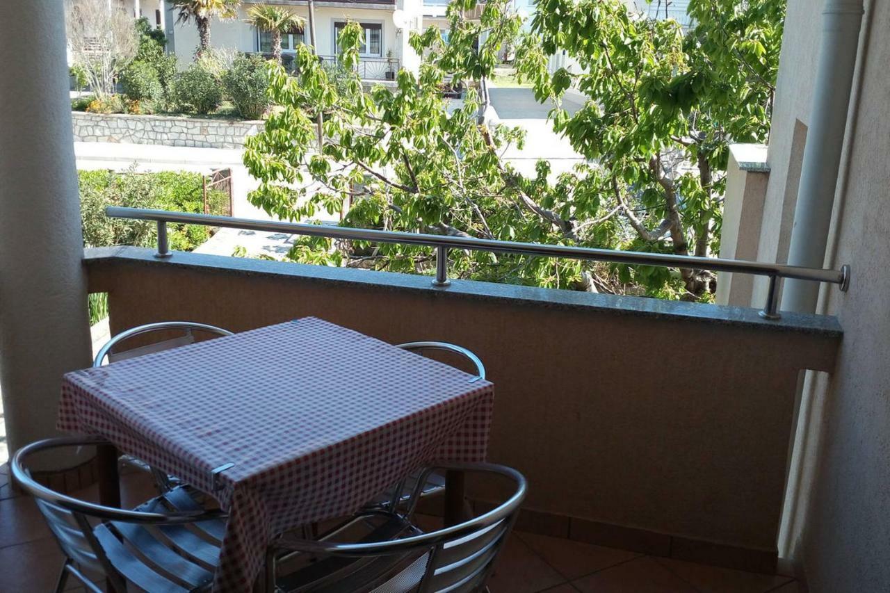 Apartments Lavandula Baska Exterior photo
